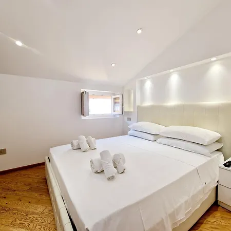 Homeholidaysanremo - Luxe & Glamour Appartement