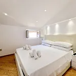 Homeholidaysanremo - Luxe & Glamour アパート