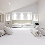 Homeholidaysanremo - Luxe & Glamour アパート *