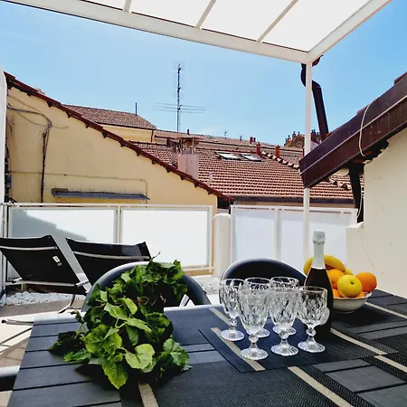 Apartment Homeholidaysanremo - Luxe & Glamour