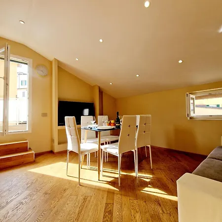 Apartment Homeholidaysanremo - Luxe & Glamour