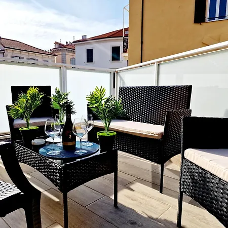 Homeholidaysanremo - Luxe & Glamour