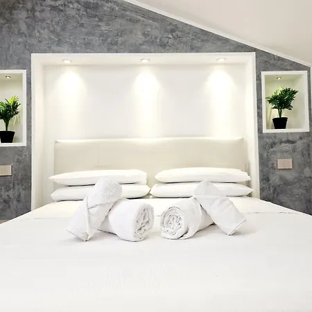 Appartamento Homeholidaysanremo - Luxe & Glamour